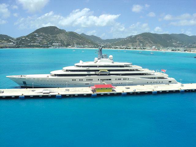Destination the Caribbean and Saint Barth for super-yachts! - Faxinfo